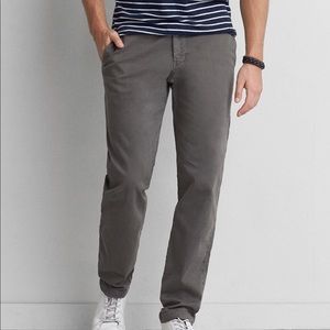 EUC AE Extreme Flex Slim Straight Chino Pant